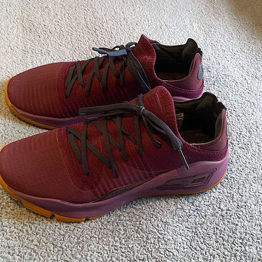 Under Armor Curry 4 low
